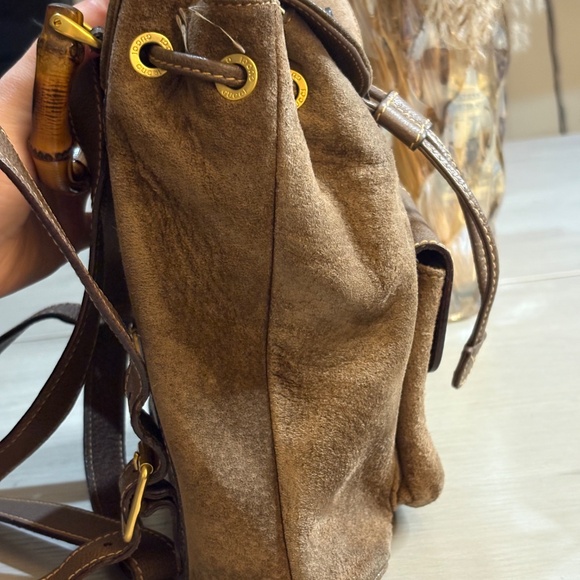 Vintage like New Gucci Suede Drawstring Backpack – Brown - Picture 4 of 15